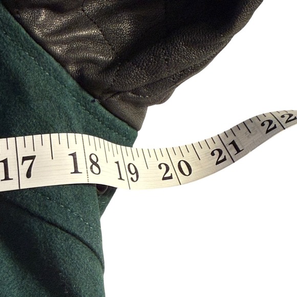 Victorinox Women's Small Forest Green Wool Leather Quilted Sleeve Belted Jacket - Picture 6 of 7